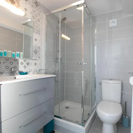 Appartement Climatisé - Bleu Azur - Hyper-centre De *